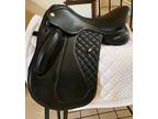 Beautiful Minimally used MacRider Ruby Dressage Saddle 17.5" Black