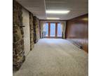 693 Forest Dr Bloomfield, IN