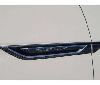 2020 Volkswagen Atlas Cross Sport 3.6L V6 SE w/Technology is a White 2020 Volkswagen Atlas SUV in Plainfield CT