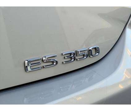 2019 Lexus ES 350 Luxury is a Tan 2019 Lexus es 350 Sedan in Hanover PA