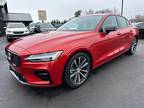 2022 Volvo S60 B5 Momentum