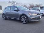 2016 Volkswagen Golf TSI SE