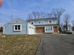 24 Ethan Allen Ct Orangeburg, NY