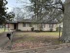 Home For Sale In Magee, Mississippi