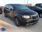 2015 Chrysler Town & Country