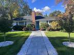 Home For Sale In Middlebury, Connecticut
