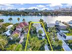 306 S Hibiscus Dr, Miami Beach, FL 33139