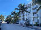 7832 Collins Ave #201, Miami Beach, FL 33141