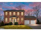 68 Raft Ct, Inwood, WV 25428