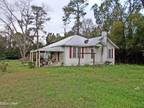 5441 Brown St, Graceville, FL 32440