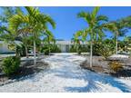 1008 Estremadura Dr, Bradenton, FL 34209