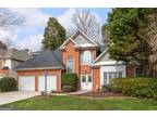 525 Montrose Ln, Atlanta, GA 30328