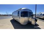 2022 Airstream Flying Cloud 25FB Twin