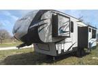 2019 Dutchmen Aerolite Astoria 2513RLF 30ft