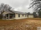 Home For Sale In Maud, Texas