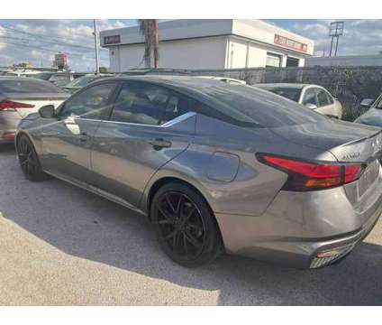 2019 Nissan Altima for sale is a Silver 2019 Nissan Altima 2.5 Trim Car for Sale in Houston TX