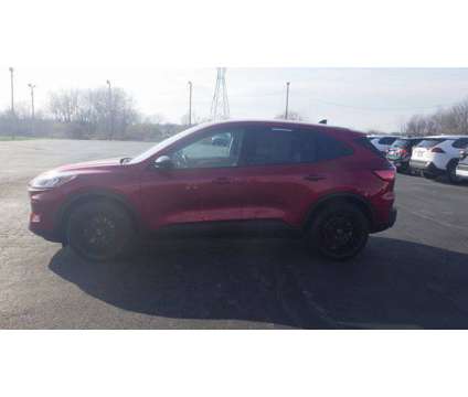 2022 Ford Escape SE is a Red 2022 Ford Escape SE Car for Sale in Taylorville IL