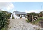 3 bedroom property for sale in Middle Road, Tiptoe, Lymington, Hampshire