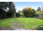 2 bedroom property for sale in Esher Green, Esher, KT10 -