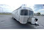 2024 Airstream Globetrotter 30RB Twin