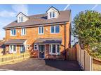 3 bedroom property for sale in Seaton Road, Highcliffe, Christchurch