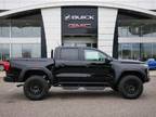 2024 GMC Canyon Black