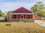 Home For Sale In Coupland, Texas