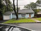 55 FOLSOM AVE, Huntington Station, NY 11746 Single Family Residence For Sale