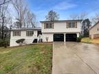 1521 Bentwood Dr SW, Lilburn, GA 30047