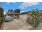 1566 Crawford St, Oxnard, CA 93030