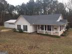 629 Deer Pointe Rd, Lagrange, GA 30240