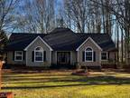 128 Ashwood Dr, Winder, GA 30680