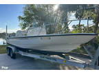 2002 Boston Whaler 220 Dauntless