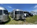 2024 Airstream Globetrotter 30RB Twin 31ft