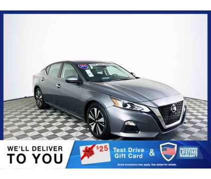 2021 Nissan Altima 2.5 SV is a 2021 Nissan Altima 2.5 Trim Car for Sale in Tampa FL