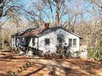 Home For Sale In Clinton, South Carolina
