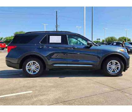 2023 Ford Explorer XLT is a Blue 2023 Ford Explorer XLT SUV in Katy TX