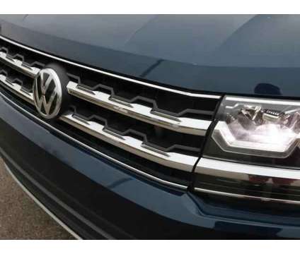 2019 Volkswagen Atlas 3.6L V6 SE w/Technology is a Blue 2019 Volkswagen Atlas SUV in Lansing MI