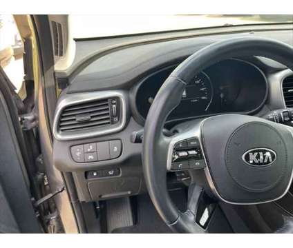 2019 Kia Sorento 3.3L EX is a Silver 2019 Kia Sorento SUV in Texarkana TX