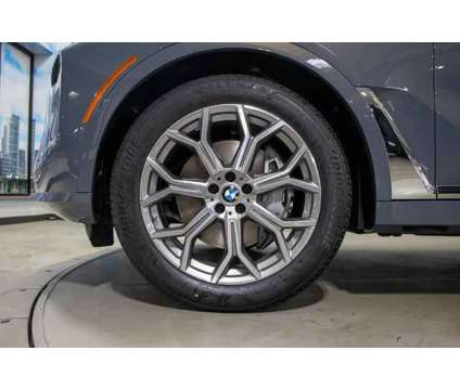 2024 BMW X7 xDrive40i is a Gold 2024 SUV in Lake Bluff IL