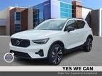 2024 Volvo XC40 B5 Plus Dark Theme