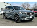 2022 Volvo XC90 T6 Momentum