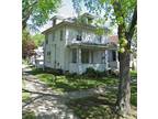 832 W 1st St Waterloo, IA -