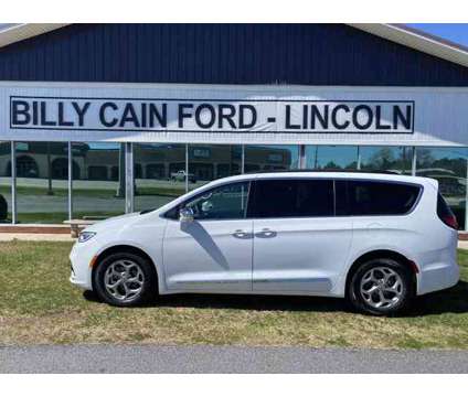 2022 Chrysler Pacifica Limited is a White 2022 Chrysler Pacifica Limited Car for Sale in Cornelia GA