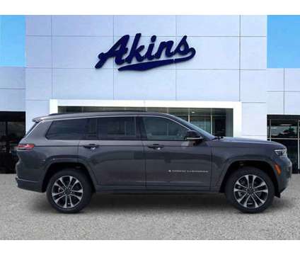 2024 Jeep Grand Cherokee L Overland is a Grey 2024 Jeep grand cherokee Car for Sale in Winder GA