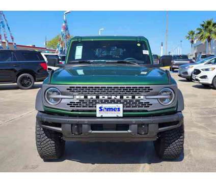 2024 Ford Bronco Badlands is a Green 2024 Ford Bronco Car for Sale in Corpus Christi TX