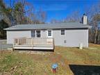 156 Lakeview Dr Cuddebackville, NY
