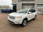 2011 Toyota Highlander White, 172K miles