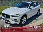 2022 Volvo XC60 B5 Momentum