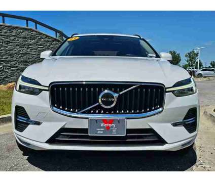 2022 Volvo XC60 B5 Momentum is a White 2022 Volvo XC60 3.2 Trim SUV in Kansas City KS